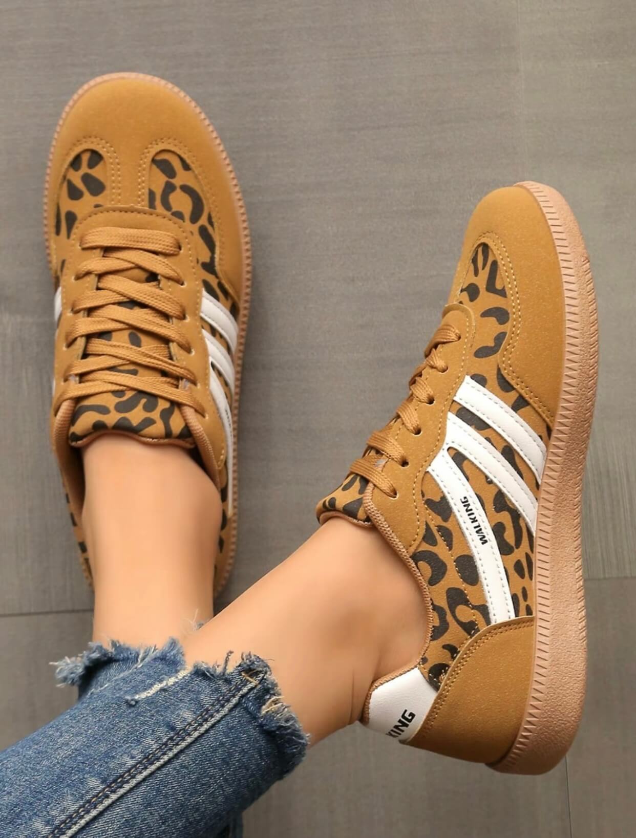 Women's Low Top Casual Sneakers